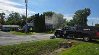 Multiple departments respond to Carbon Cliff fire