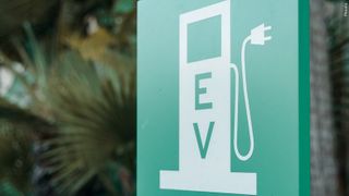  First federally-funded EV charging station opens in Illinois