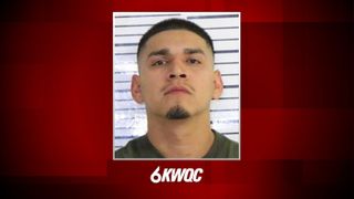  Man charged after leading Davenport police on chase, crashing into front yard