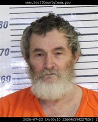 Davenport man pleads guilty to trafficking in meth in plea agreement