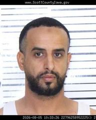 Fifth man arrested for allegedly trafficking marijuana at two Davenport convenience stores