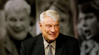 Basketball Hall of Famer Don Nelson dies at 86