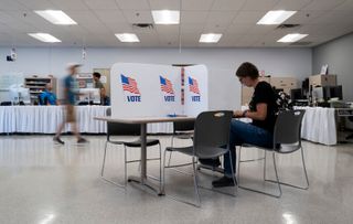 In Minnesota and Wisconsin, competitive primaries will again test power of progressive candidates
