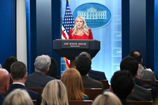 White House press secretary leaving