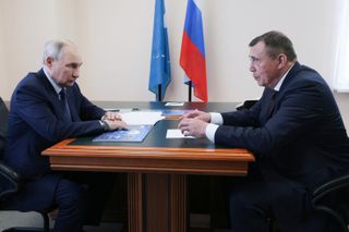 Vladimir Putin's first visit to disputed Pacific islands draws Tokyo protest