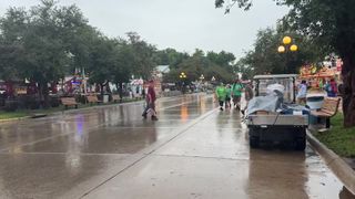 Storms greet fairgoers on opening day of Iowa State Fair