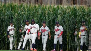 Phillies beat Twins 7-1 at Field of Dreams