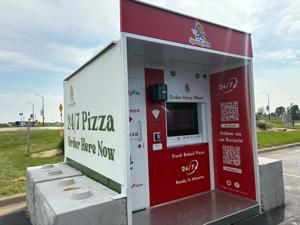 SpeedyPie, 24/7 pizza vending machine, rolls out in Bettendorf