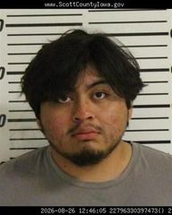 Cresco, Iowa, man arrested after driving to Davenport to meet underage girl