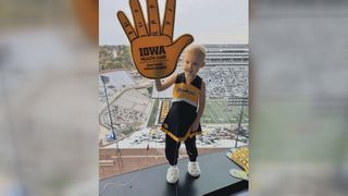  “She was so strong”: Hawkeyes to honor Clinton girl as kid captain after her passing