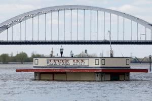 Davenport considering options for restoring Levee Inn