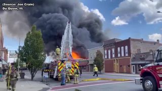  Mult. crews on scene of large fire in Du Quoin, Ill.; several businesses affected