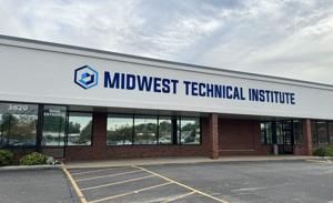 Midwest Technical Institute discontinues Moline cosmetology program
