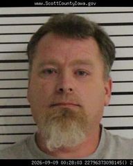 Davenport man charged with sexually abusing child more than a decade ago