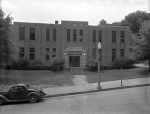 Memories of Muscatine: The municipal sub-station and service building at 2nd and Pine