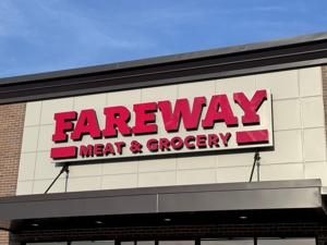 Coal Valley’s Fareway Meat & Grocery sets grand opening