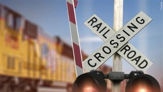  Train derailment closes all railroad crossings in Lee Co. town