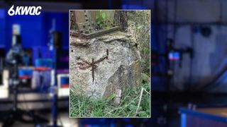  ‘I don’t think there’s any strength to it’: Carroll Co. residents question concrete piers holding up decades old train bridge