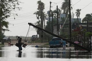 Hurricane Polo's remnants bringing more rain to flood-struck U.S. Southwest