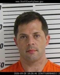 Man sentenced to jail for diverting narcotics from Davenport surgery center