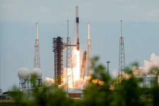 New space station crew launches from Florida on SpaceX's Crew Dragon capsule