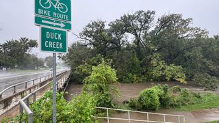  Rain causes flooding throughout the Quad Cities