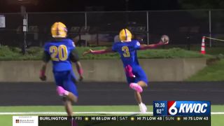  Davenport North defeats Clinton 21-14