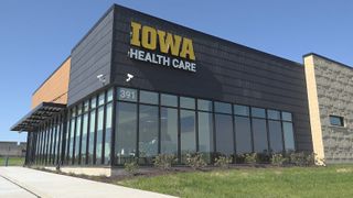  UIHC opens new family medicine clinic in fast-growing Tiffin, cites need to keep doctors in Iowa