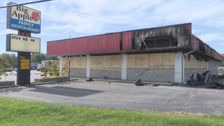 Community rallies around Big Apple Family Restaurant after fire