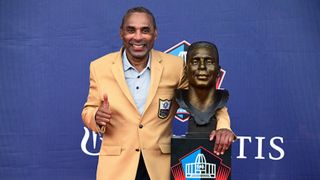  City Council to designate portion of East 12th as ‘Roger Craig Way’