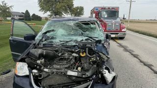  Sheriff urging drivers to put their phones down after 2 injured in crash