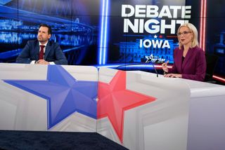 Hinson and Turek tackle Iowa's nitrate levels and hospital closures ahead of midterms
