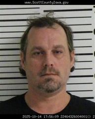 Bettendorf man offers plea agreement in child sex abuse materials case for judge's consideration