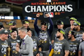 Brewers sweep the Dodgers to reach the World Series for the first time since 1982