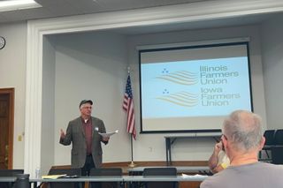 Illinois and Iowa Farmers Union members discuss the current farm economy