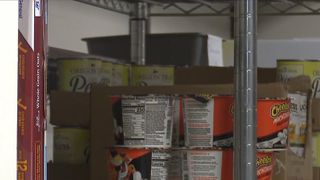  QC nonprofit sees more people, families at food pantries ahead of holidays
