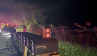 One dead in early morning East Moline fire