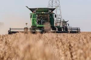 John Deere to hire 400 more employees and call back 275 workers to Waterloo