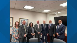 US senators from Iowa & Illinois meet with Quad Cities leaders