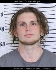 Man accused of Davenport robbery in custody